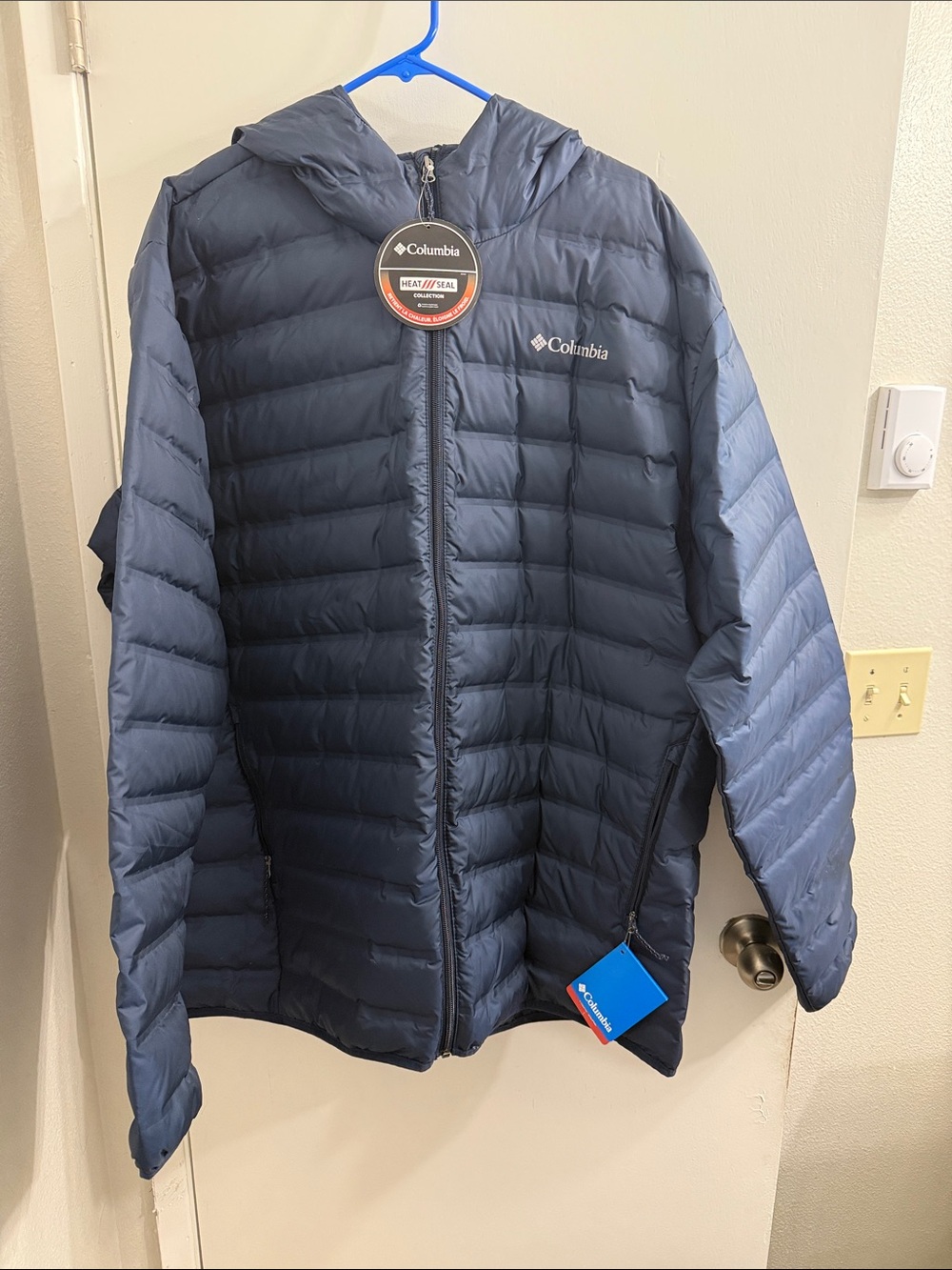 Columbia Men’s Navy Hooded Down Puffer Jacket